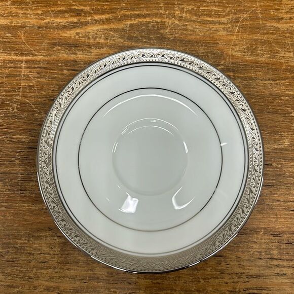 Noritake Crestwood Platinum Saucer. KK160 - Picture 1 of 2